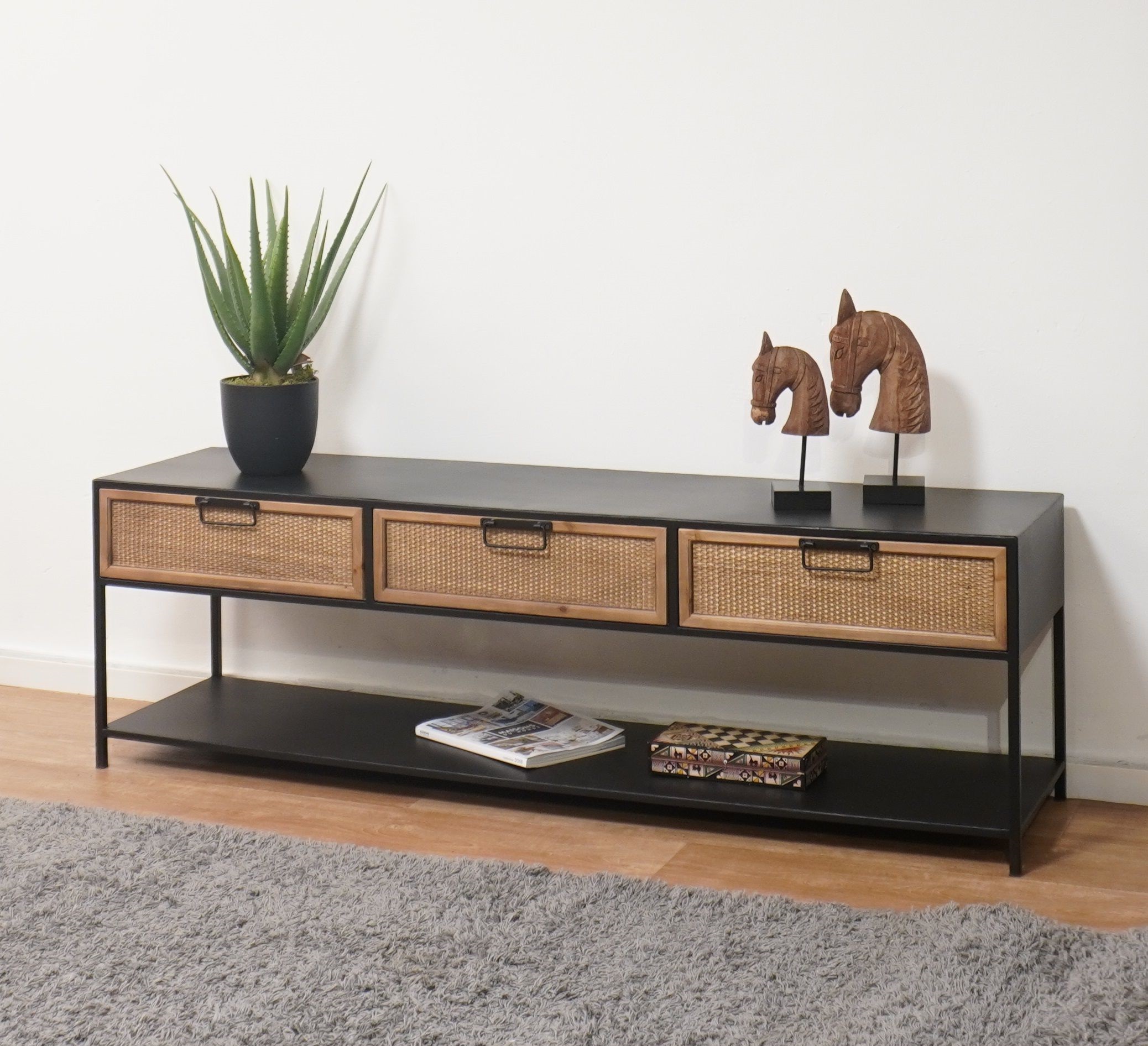 ����� ����� ����� �� 3 ������ ������ ���� ���� 160 �"� TUDO DESIGN ��� FUME
