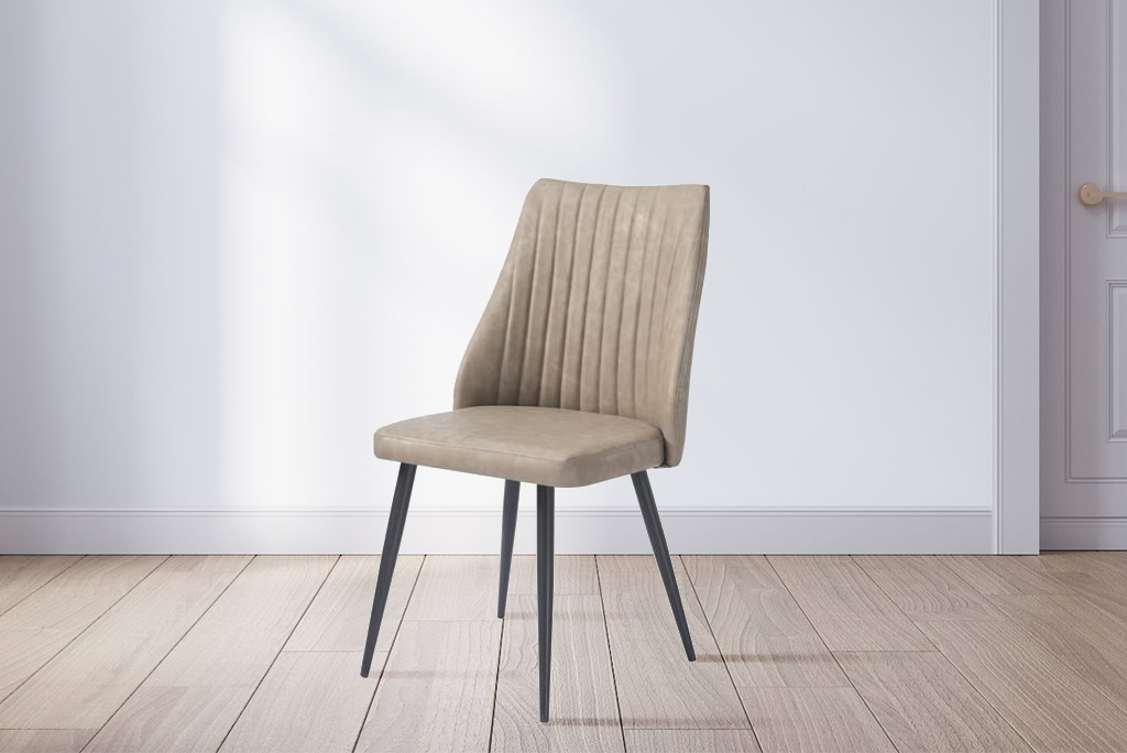 כיסא מפואר לפינת אוכל דמוי עור דגם רומא בז’ מבית טודו דיזיין TUDO DESIGN כיסא מפואר לפינת אוכל דמוי עור דגם רומא בז’ מבית טודו דיזיין TUDO DESIGN